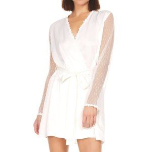 Flora Nikrooz Showstopper Bridal Robe, White/Ivory, Medium, NEW